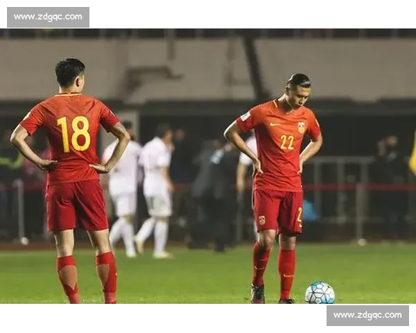 恒大与东方香港激战正酣，赛场精彩对决引发球迷热议